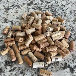 100 Wine Corks